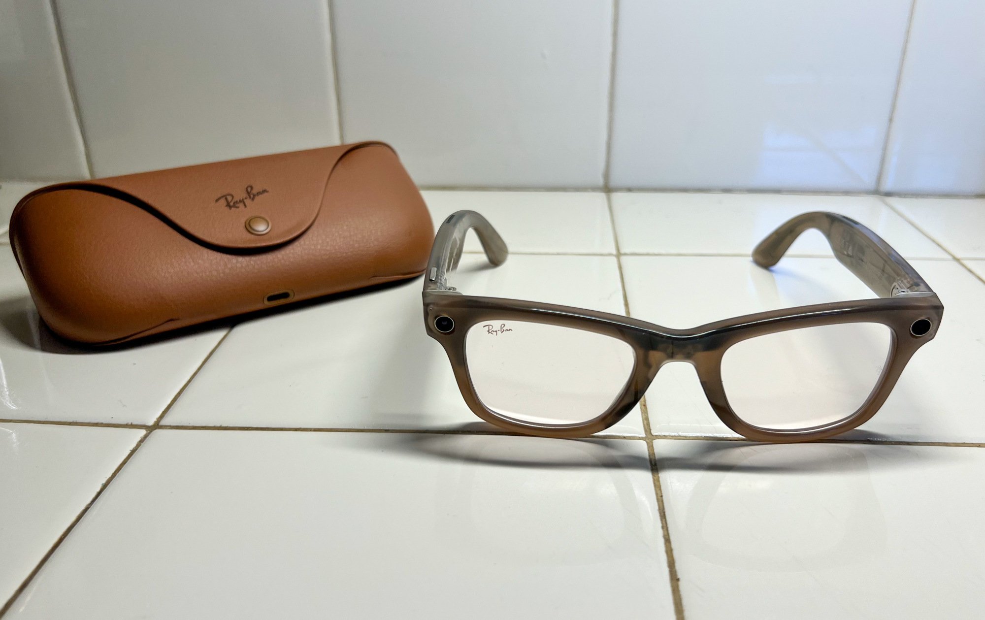 Ray-Ban Meta glasses and Case